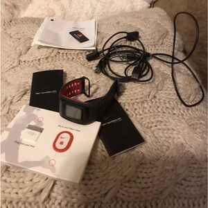 NIKE GPS RUNNING WATCH INCLUDES SHOE SENSOR